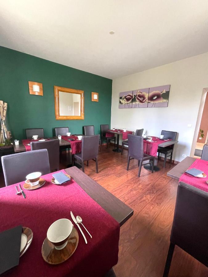 Auberge Cote Riviere อิส-ซัวร์-ทิล ภายนอก รูปภาพ