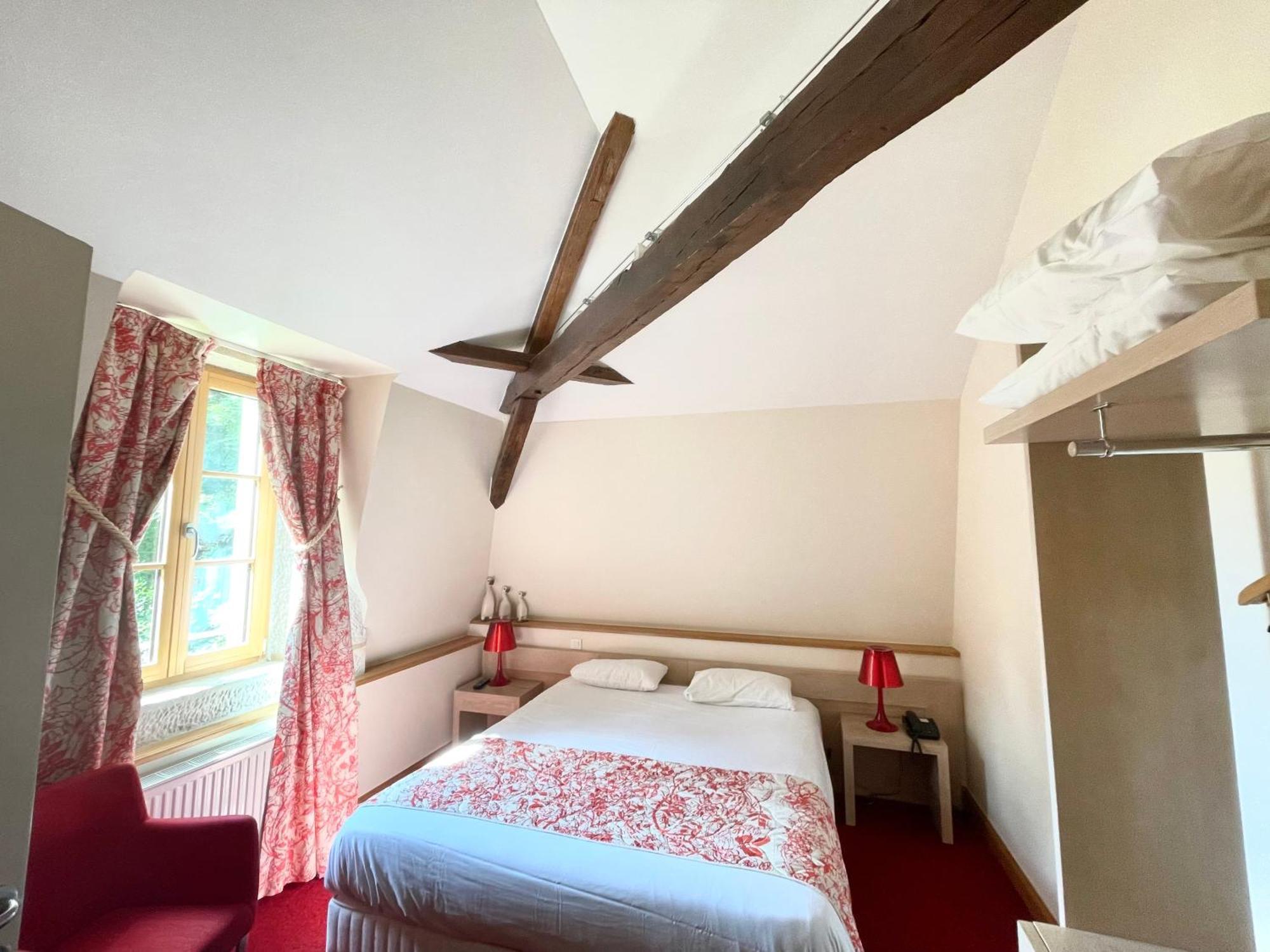 Auberge Cote Riviere อิส-ซัวร์-ทิล ห้อง รูปภาพ