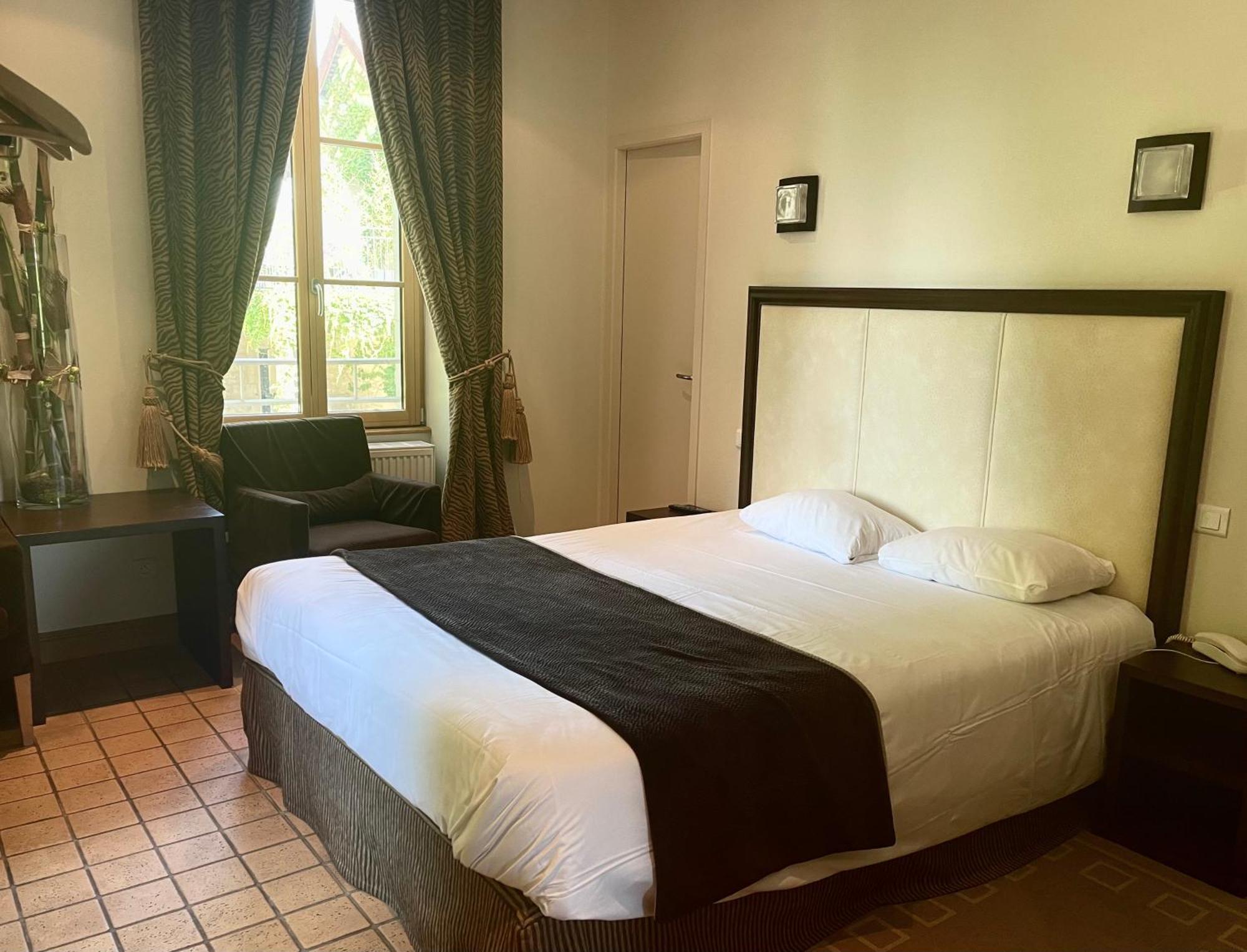 Auberge Cote Riviere อิส-ซัวร์-ทิล ห้อง รูปภาพ