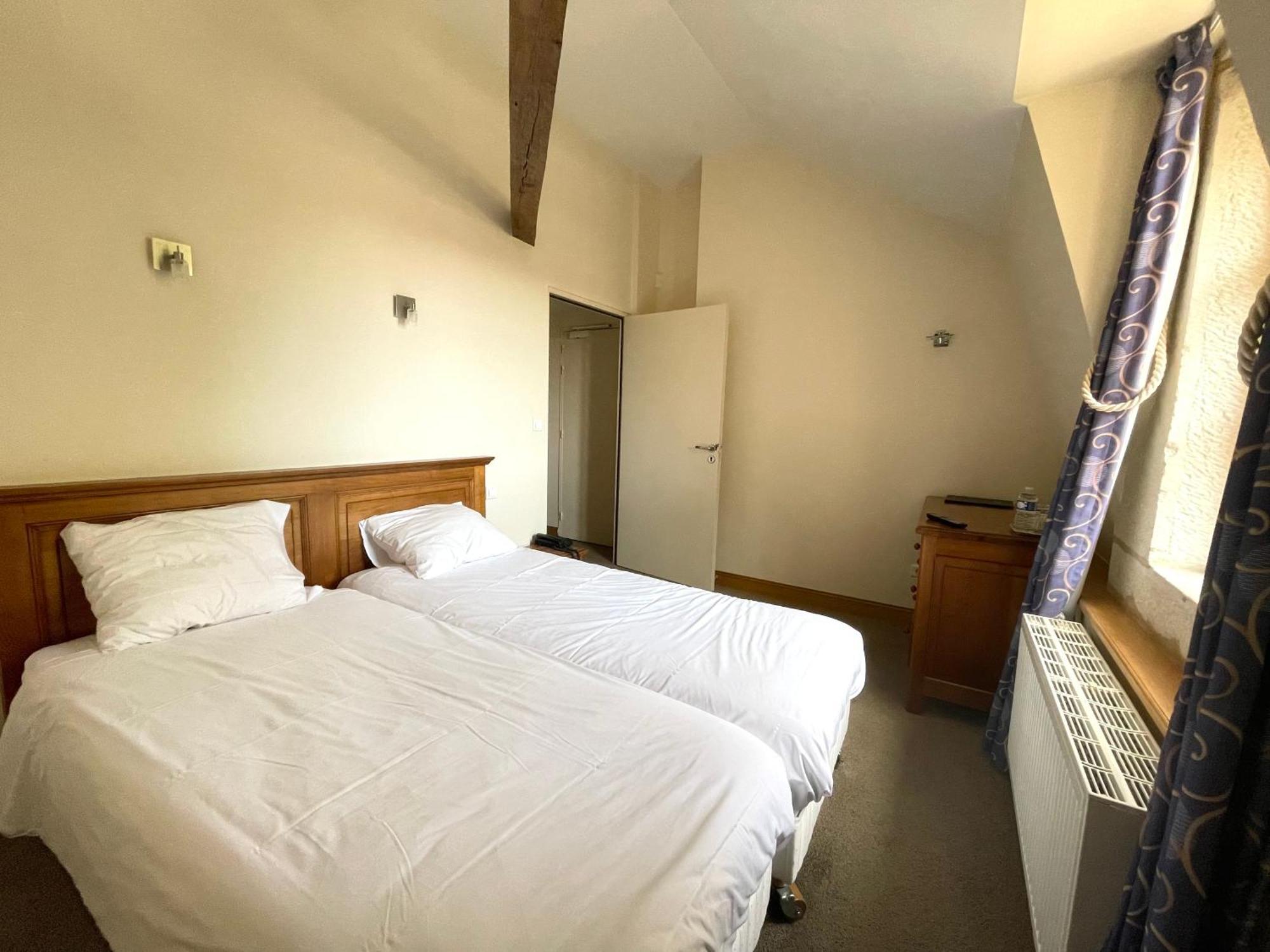 Auberge Cote Riviere อิส-ซัวร์-ทิล ภายนอก รูปภาพ